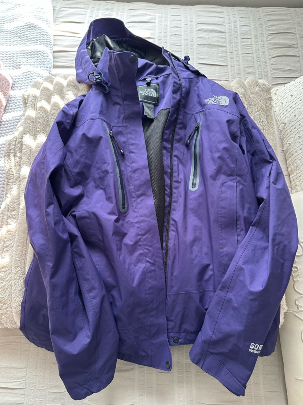 The North Face Women's Deep Purple Ski Shell Jacket Gortex XCR